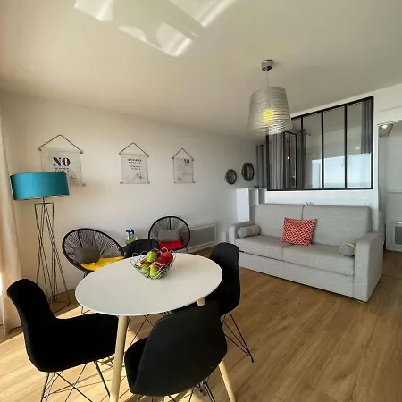 Grand 4 Pers, Balcon, Renove, Proche Ocean, - Fr-1-224c-160 *