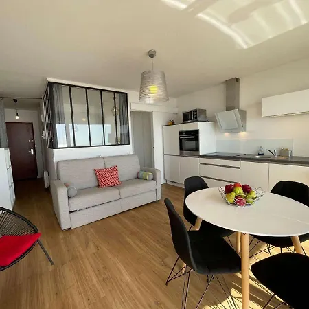 Grand 4 Pers, Balcon, Renove, Proche Ocean, - Fr-1-224c-160