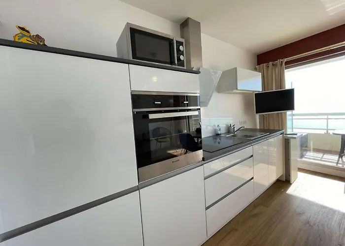 Grand 4 Pers, Balcon, Rénové, Proche Océan, - Fr-1-224c-160 Appartement *